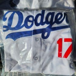 L.A DODGERS HATS & JERSEYS #17 & #18