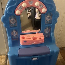 little tikes vanity