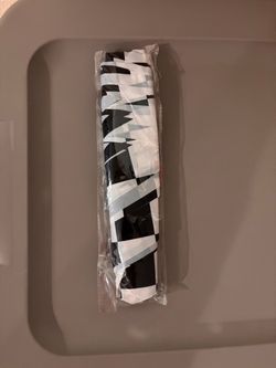 Black and White Large Plastic Checkered Pennants