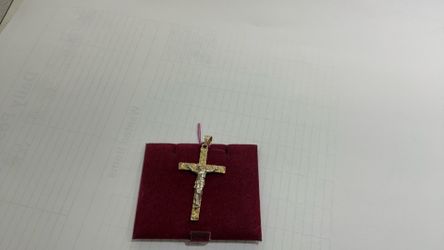 Cross pendent