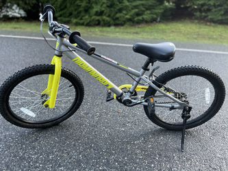 Diamondback Venom 20” kid bike