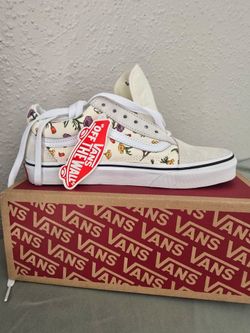 Vans unisex size  men 5/ women 6.5
