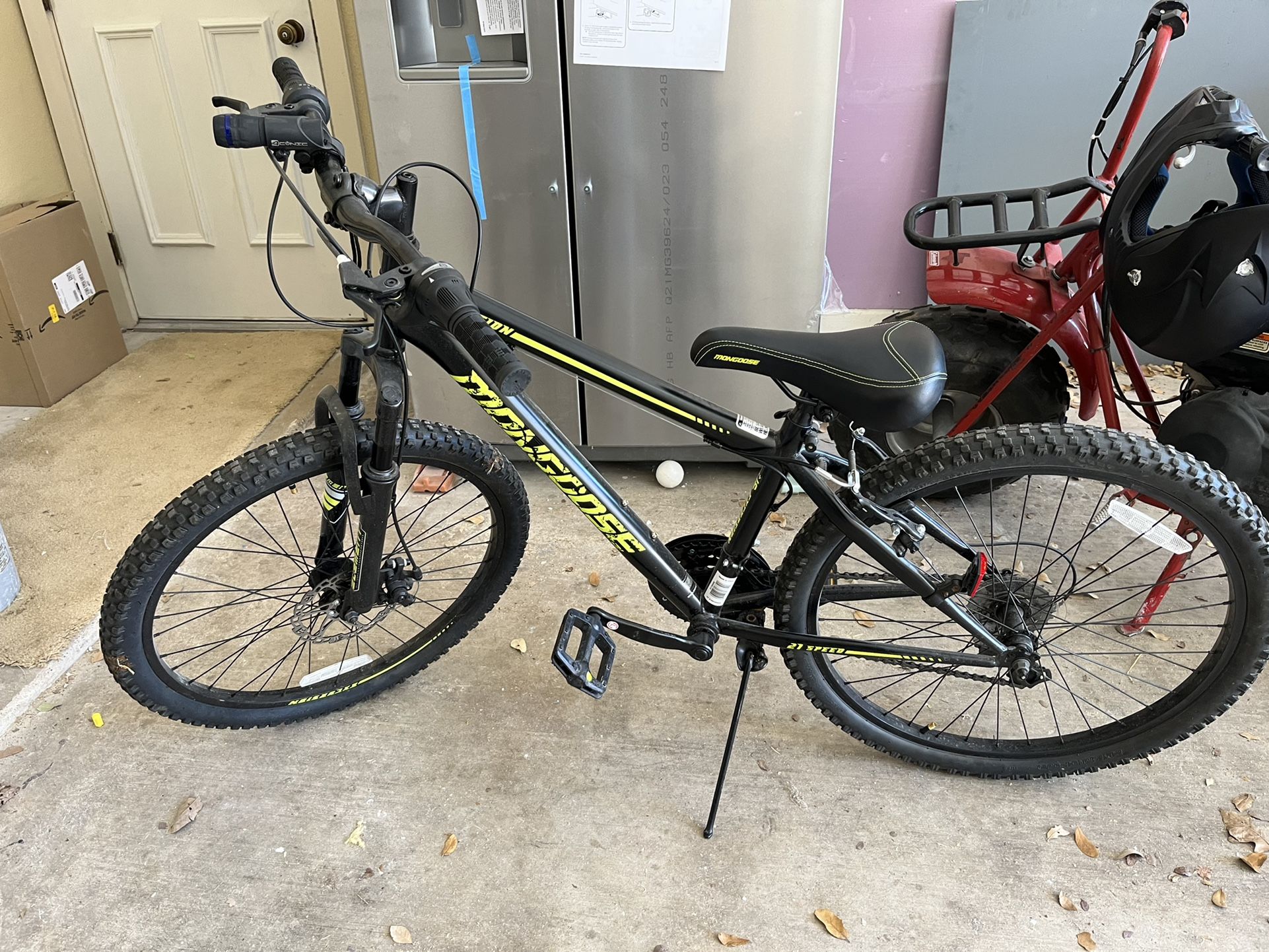 Mongoose Excursion 24 inch 21 Speed Mountain Bike for Sale in