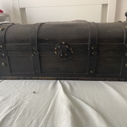 Vintage Chest Box