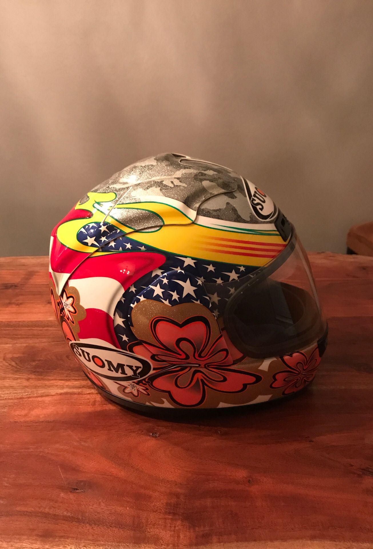 Suomy Helmet Explorer Gold HAWAIIAN Flower