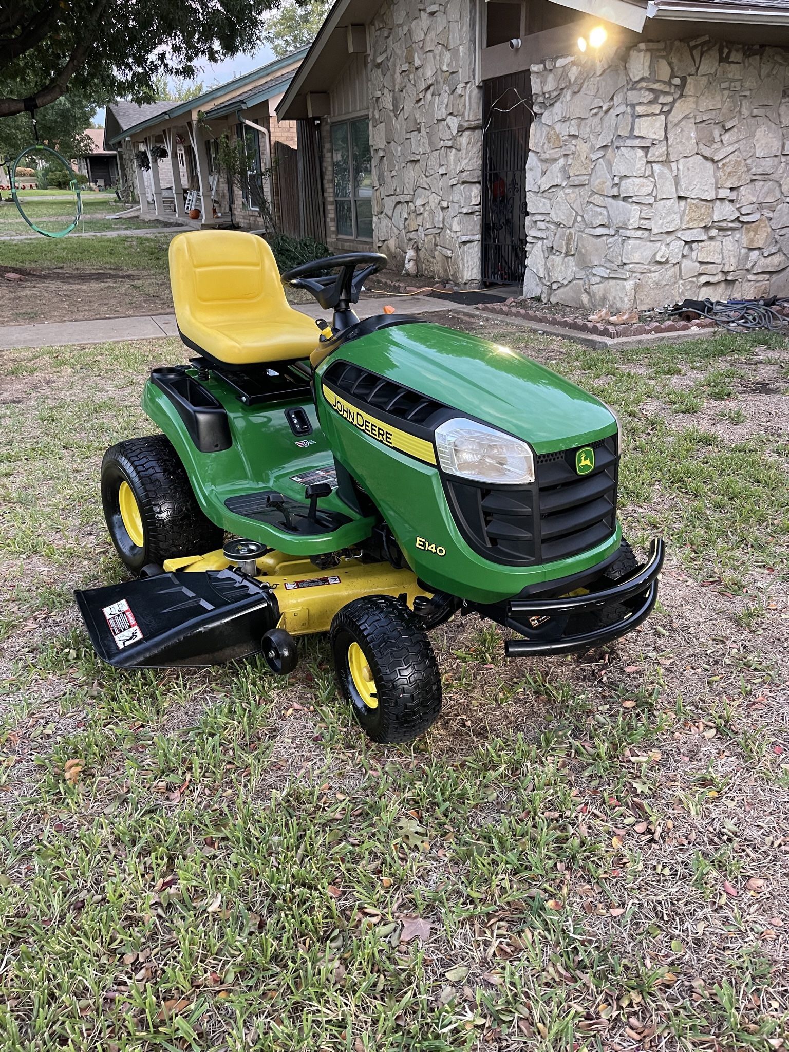 E140 John Deere Motor 22 Hp Cubierta 48”