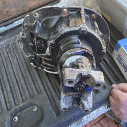 Ford Rearend. 