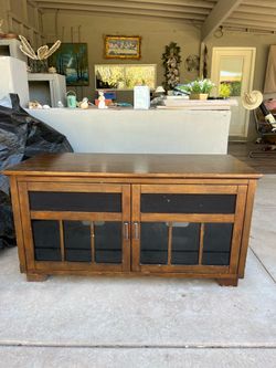 Tv stand