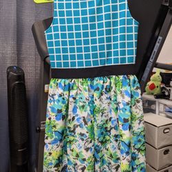 Girl Dress Size 10/12