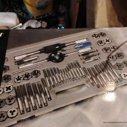 Tap And Die Set 
