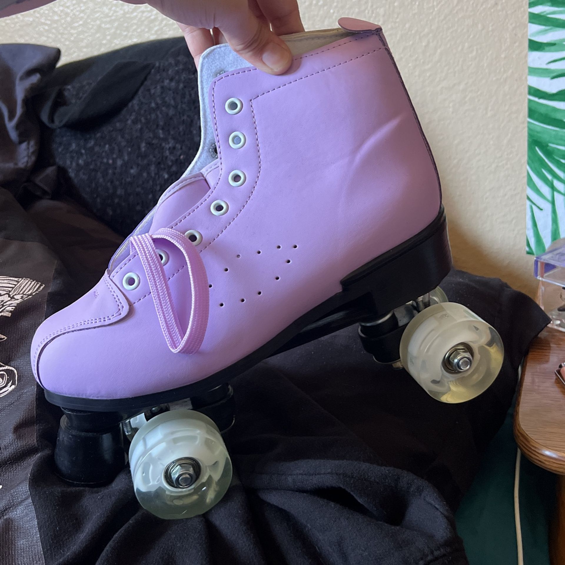 Size 10 Women's Roller Skates Indoor Outdoor Youth Skating Stylish Double Row High Top Speed Skates with Shoe Bag Light up Wheels