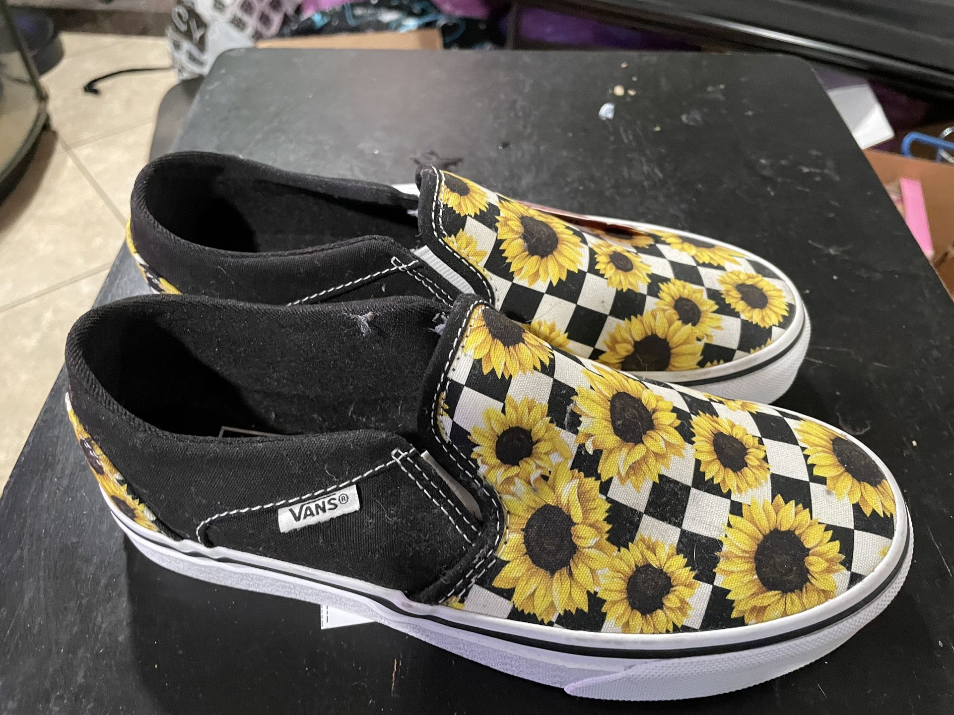 Girls Sunflower Vans Sz 6 New