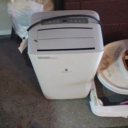 House Indoor Air Conditioner He Does Three Things Heater AC And Molding Not More On The Wall He Picks All That Up This Is One Is Really Expensive