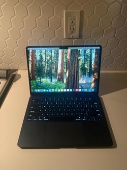 MacBook Air 13" M4 (2025) 16GB RAM, 256GB SSD