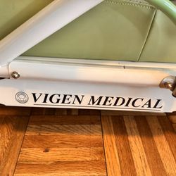 VigenMedical Chiropractic Table