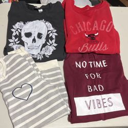 Medium Crewneck Sweatshirts