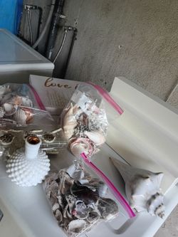 EVERYTHING FOR $20 PICK UP IN SUN VALLEY