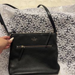 Beautiful Kate spade crossbody purse