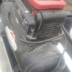 Briggs & Stratton 3 Gallon Air Compressor Light Compact