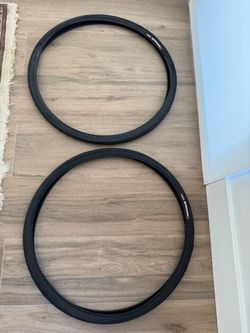 2 New 700x35c Hybrid Duro Puncture Protection Tires