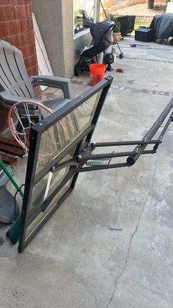 Basketball hoop works