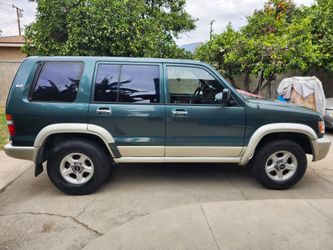 1999 Isuzu Trooper