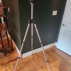 Bogen 3001 Professional Tripod