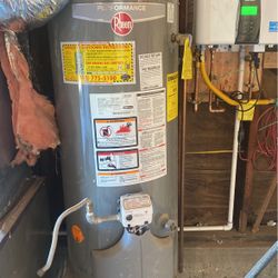 Rheem Water Heater Worth $989 Selling For $400 As I Am Putting In A Tankless Heater .Works Perfect 