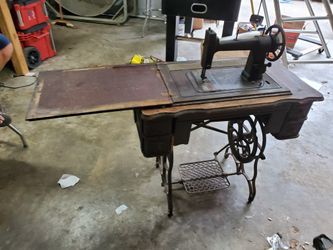 Singer sewing machine