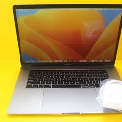MacBook Pro 15” Touch Bar 2019 i7 2.6 GHZ 16GB Ram 256 GB Flash Storage #18