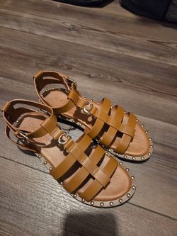 Coach leather sandle size 7