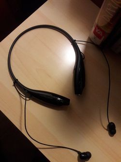 Wireless earphones