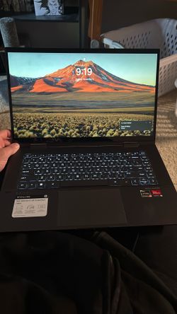 Touchscreen And Foldable Laptop.