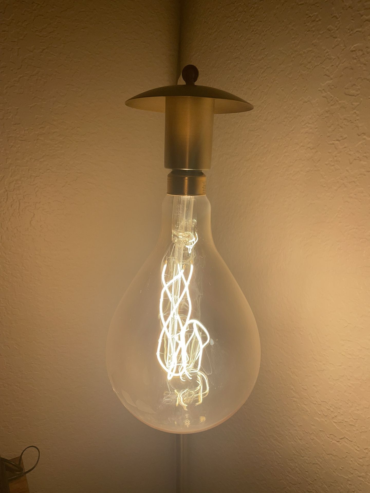 Mid Century Modern Lamp With Edison Bulb