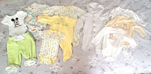 LOT 1: Gender Neutral Baby Clothing.  Sizes 0-6 M