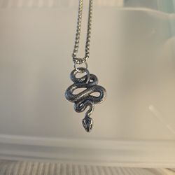 Snake Pendant Necklace 