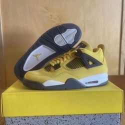 Nike Air Jordan 4 Retro Lightning Tour Yellow Size 11 Brand New