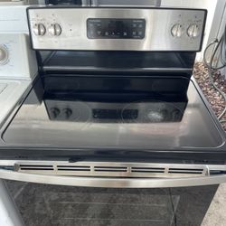 🚨🚨GE STOVE 🚨🚨