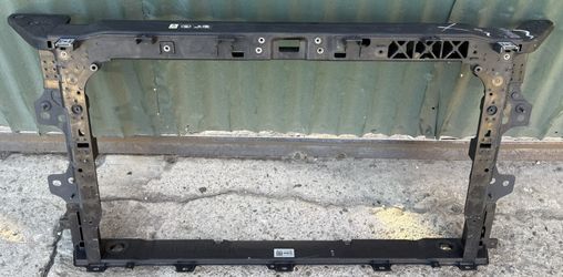 2020 Hyundai Elantra Radiator core support 