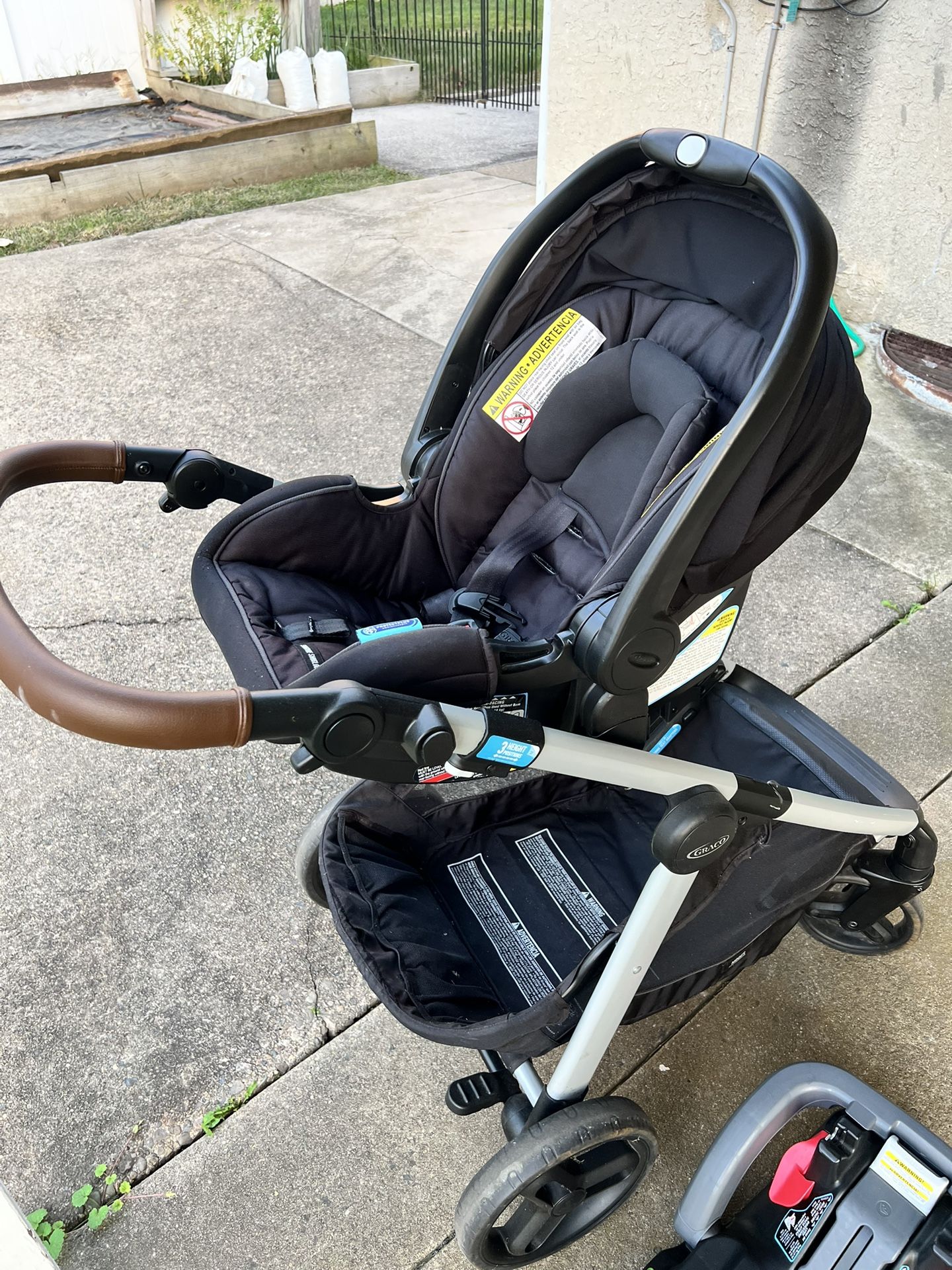 GRACO Stroller/ Car Seat 