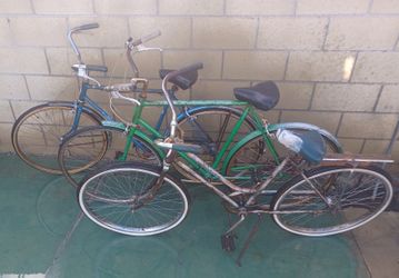 2  Old  School  Schwinn  Bikes.  ( ALL 2 Bikes)  (Girls Bike Sold)