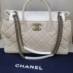 Chanel Portobello Quilted Lambskin logo large chain strap turnlock Tote Handbag