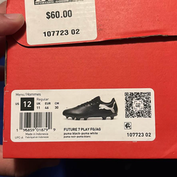 Men’s Size 12 Puma Soccer Cleats