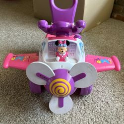 Minnie airplane 