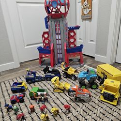 Paw Patrol, Movie Ultimate City 3ft. Tall Transforming Tower with Action Figures 