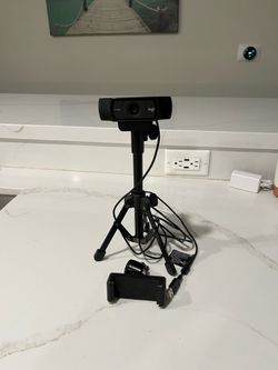 Logitech Webcam w Stand & Phone Adapter