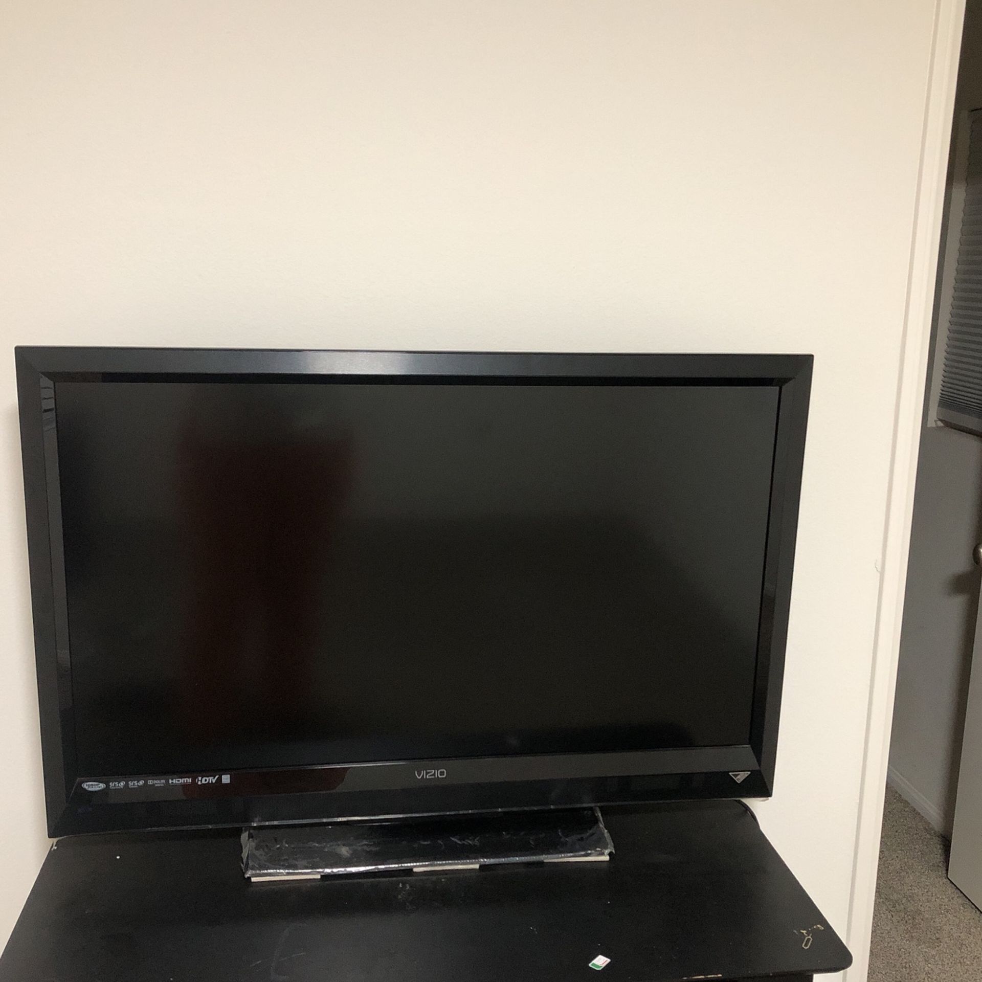 Vizio NON smart TV 40 Inch