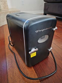 Frigidaire mini fridge
