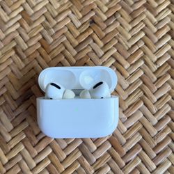 AirPods Pro 1st Generation 