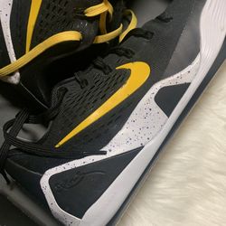 LIKE NEW! Nike Kobe 9 EM Protro TB Lakers Away Black University Gold White